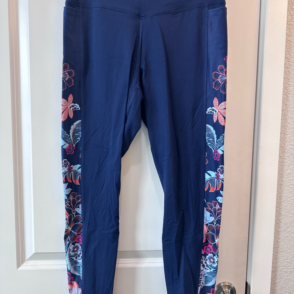 VS Pink Ultimate Blue Floral Print Leggings